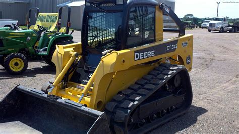 john deere ct322 skid steer